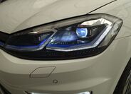 Volkswagen Golf 30