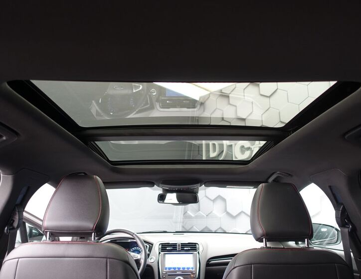 Ford Mondeo 37