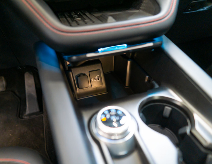 Ford Explorer 28