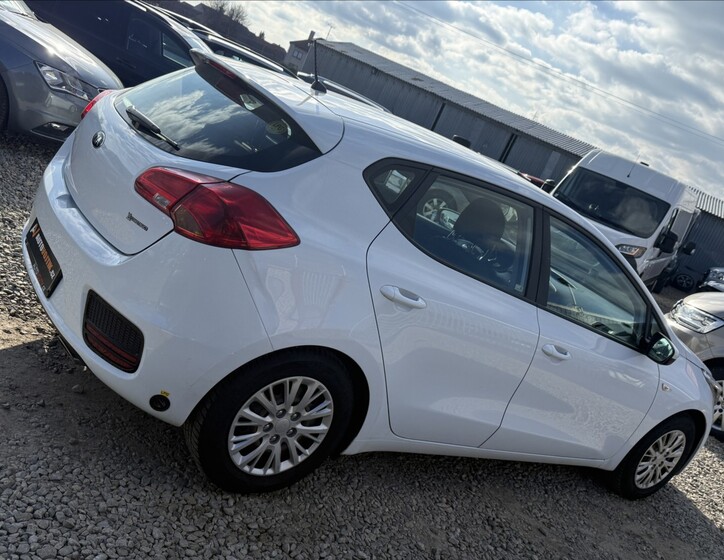 KIA Ceed 5