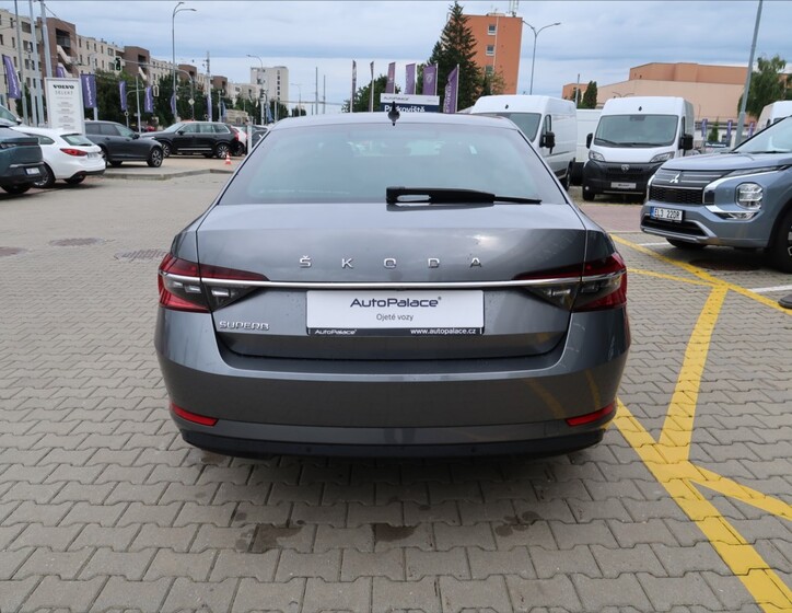 Škoda Superb 5
