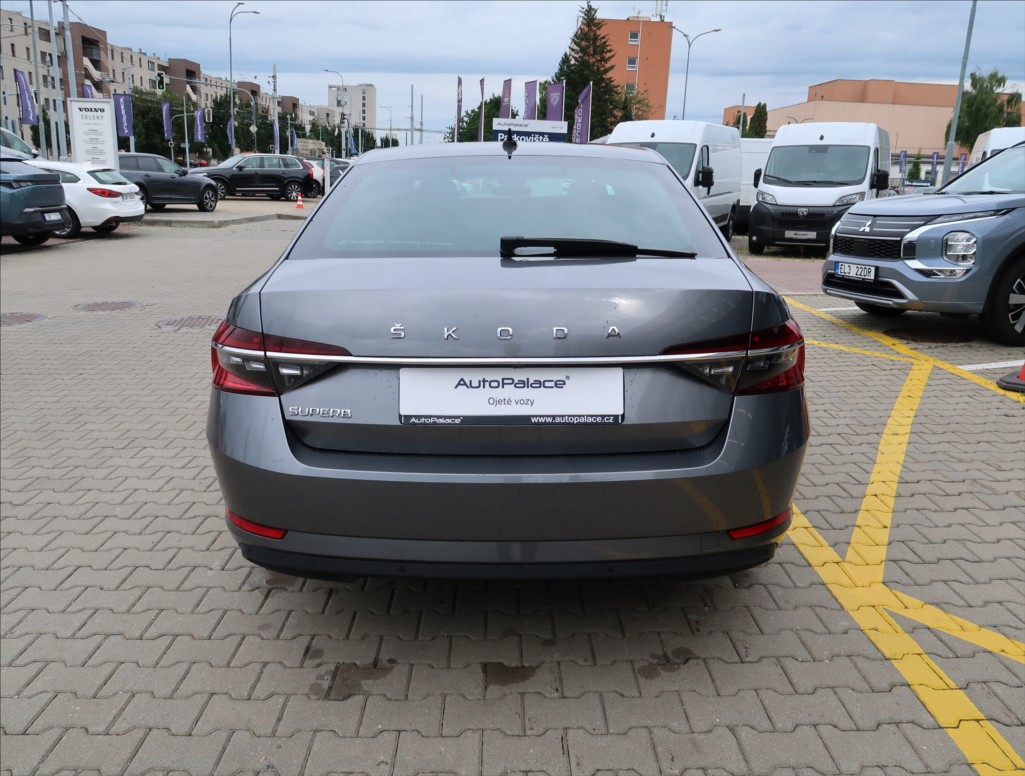 Škoda Superb