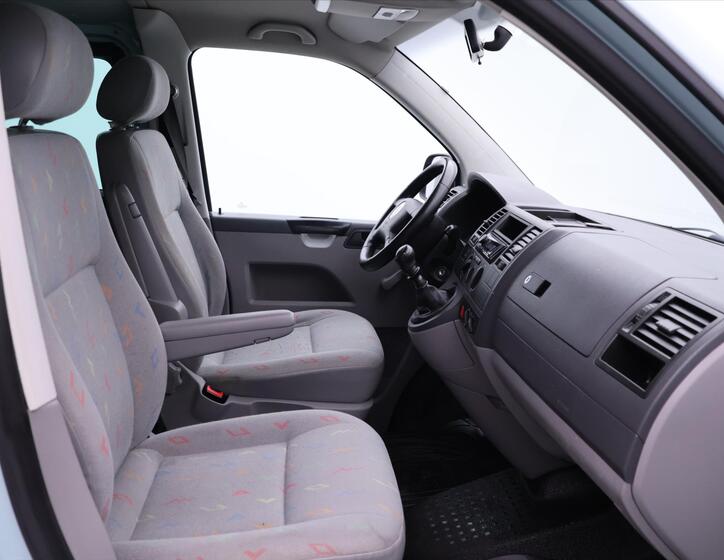 Volkswagen Transporter 12