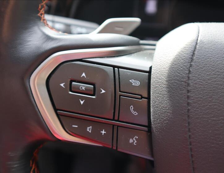 Lexus NX 450h+ 11