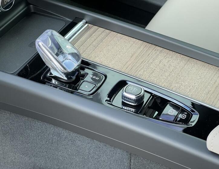 Volvo XC60 11