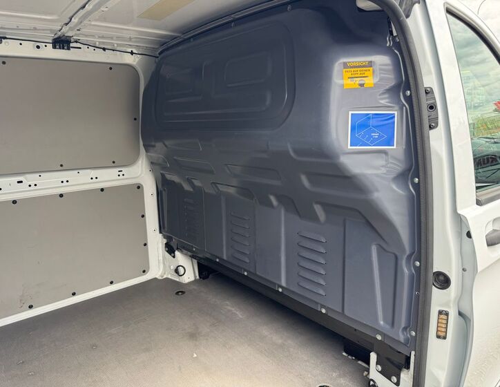 Mercedes-Benz Vito 28