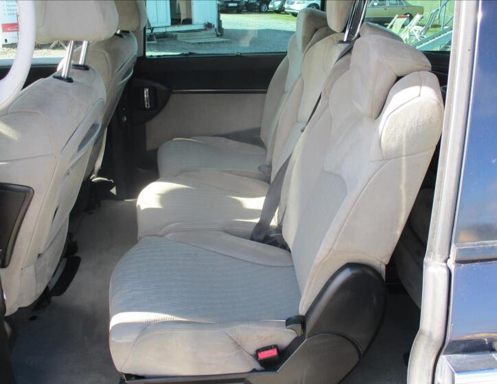 Peugeot 807 9