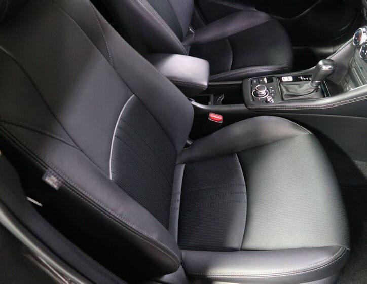 Mazda CX-3 13