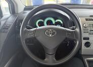 Toyota Corolla Verso 13