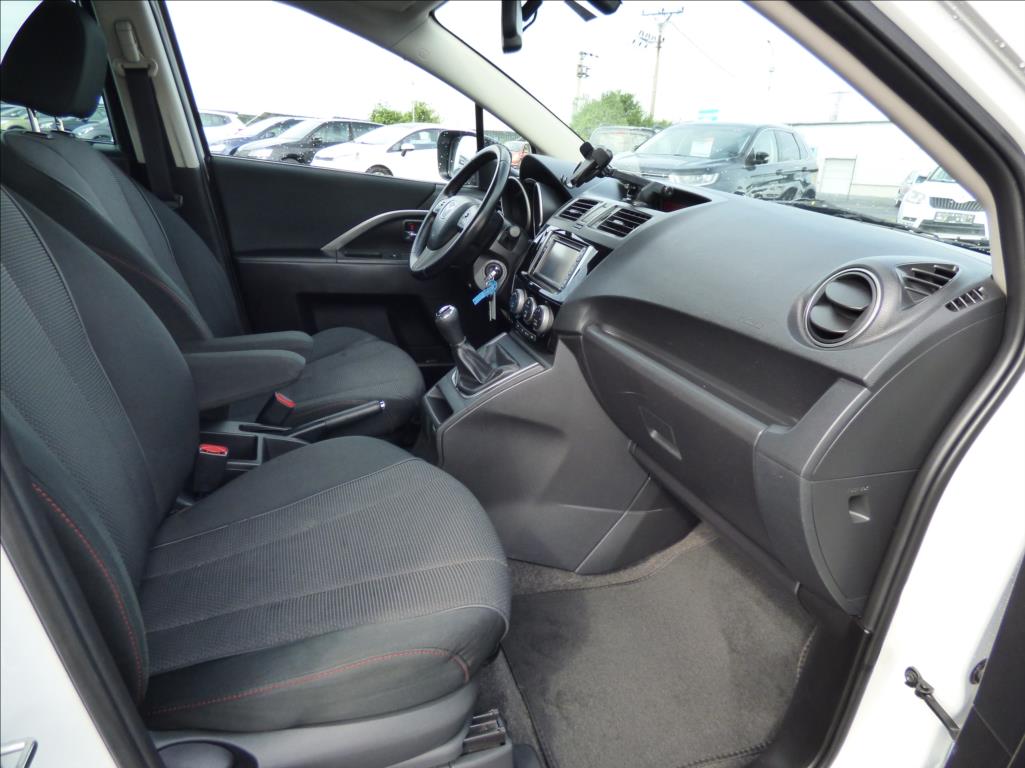 Mazda 5