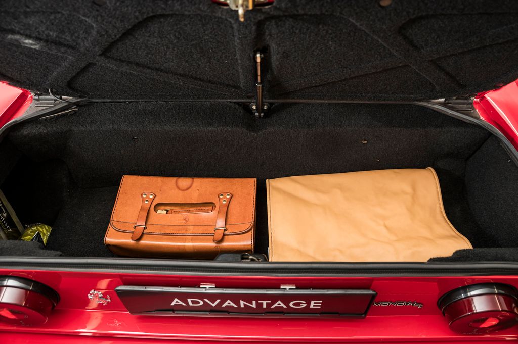 Ferrari Mondial