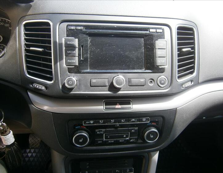 Volkswagen Sharan 11