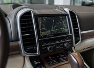 Porsche Cayenne 18