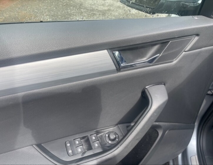Škoda Superb 11