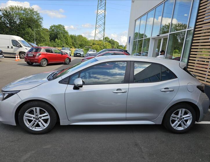 Toyota Corolla 4