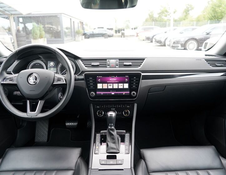 Škoda Superb 27
