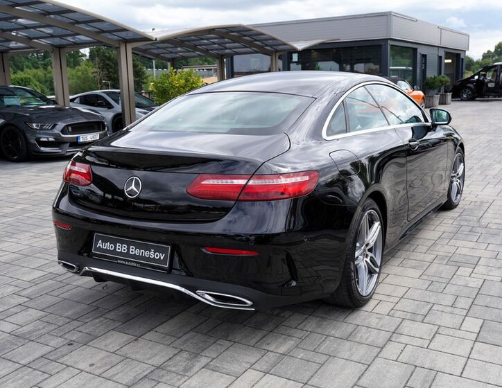 Mercedes-Benz Třídy E 6