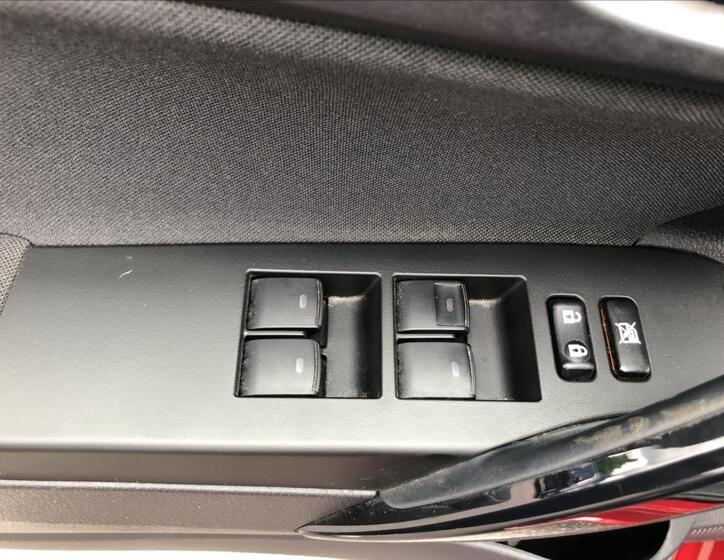 Toyota Auris 17