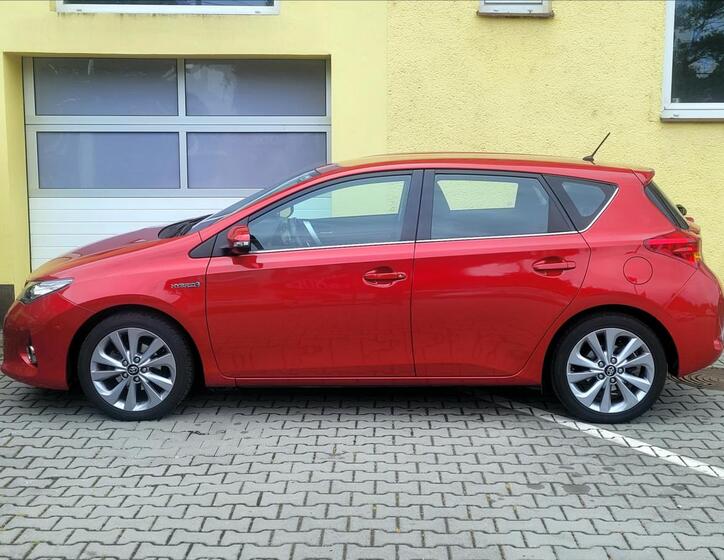 Toyota Auris 8