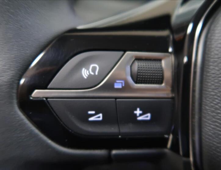 Peugeot 2008 15