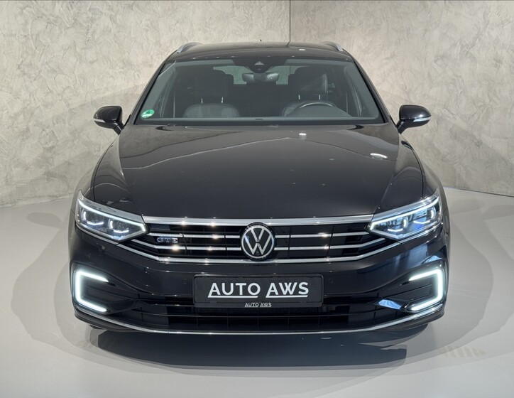 Volkswagen Passat 2