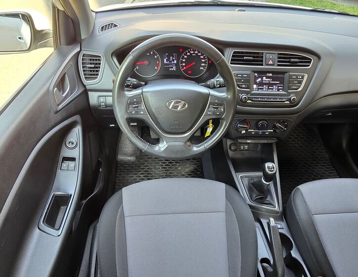 Hyundai i20 13