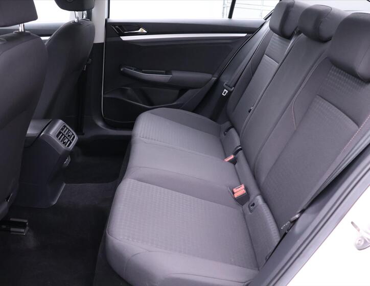 Volkswagen Bora 16