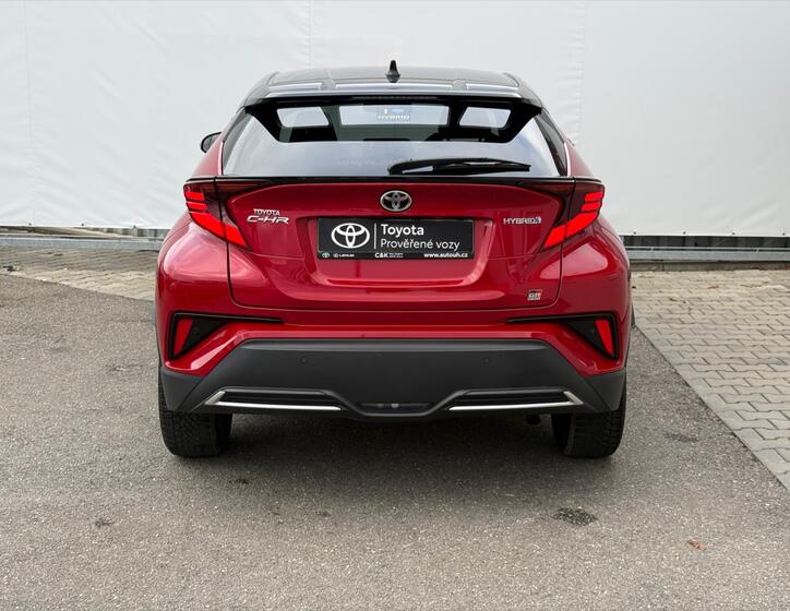Toyota C-HR 5