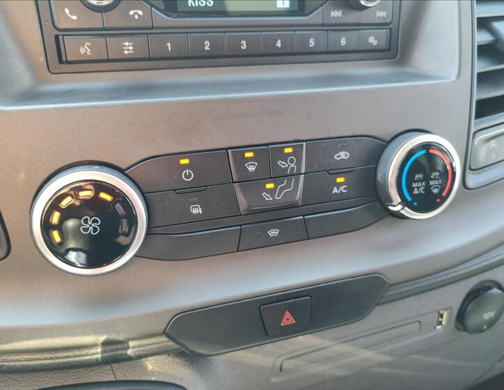 Ford Transit Custom 22