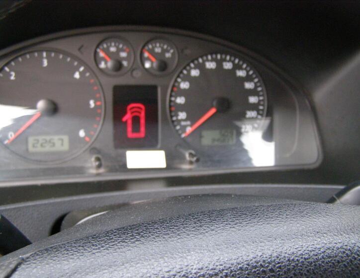 Volkswagen Caravelle 13