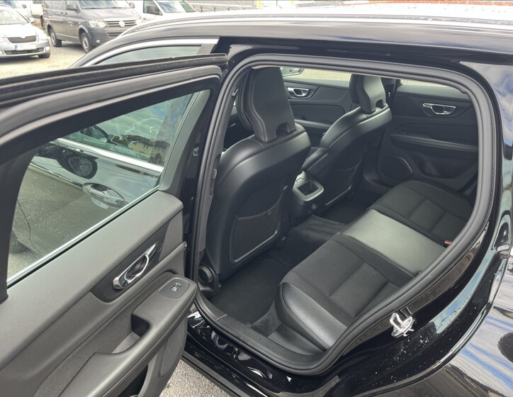 Volvo V60 9