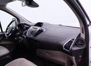Ford Tourneo Custom 29