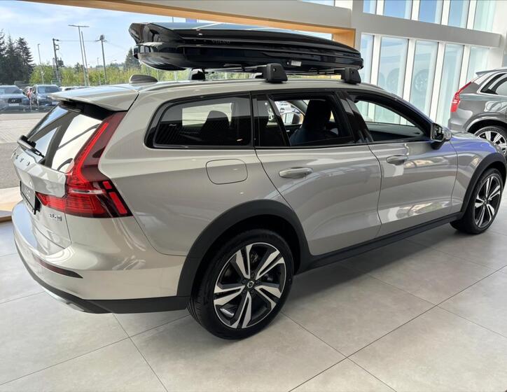 Volvo V60 4
