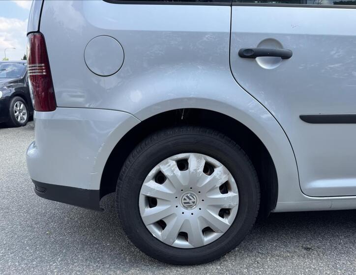 Volkswagen Touran 27