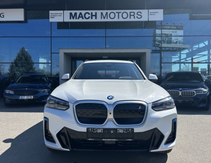 BMW iX3 2