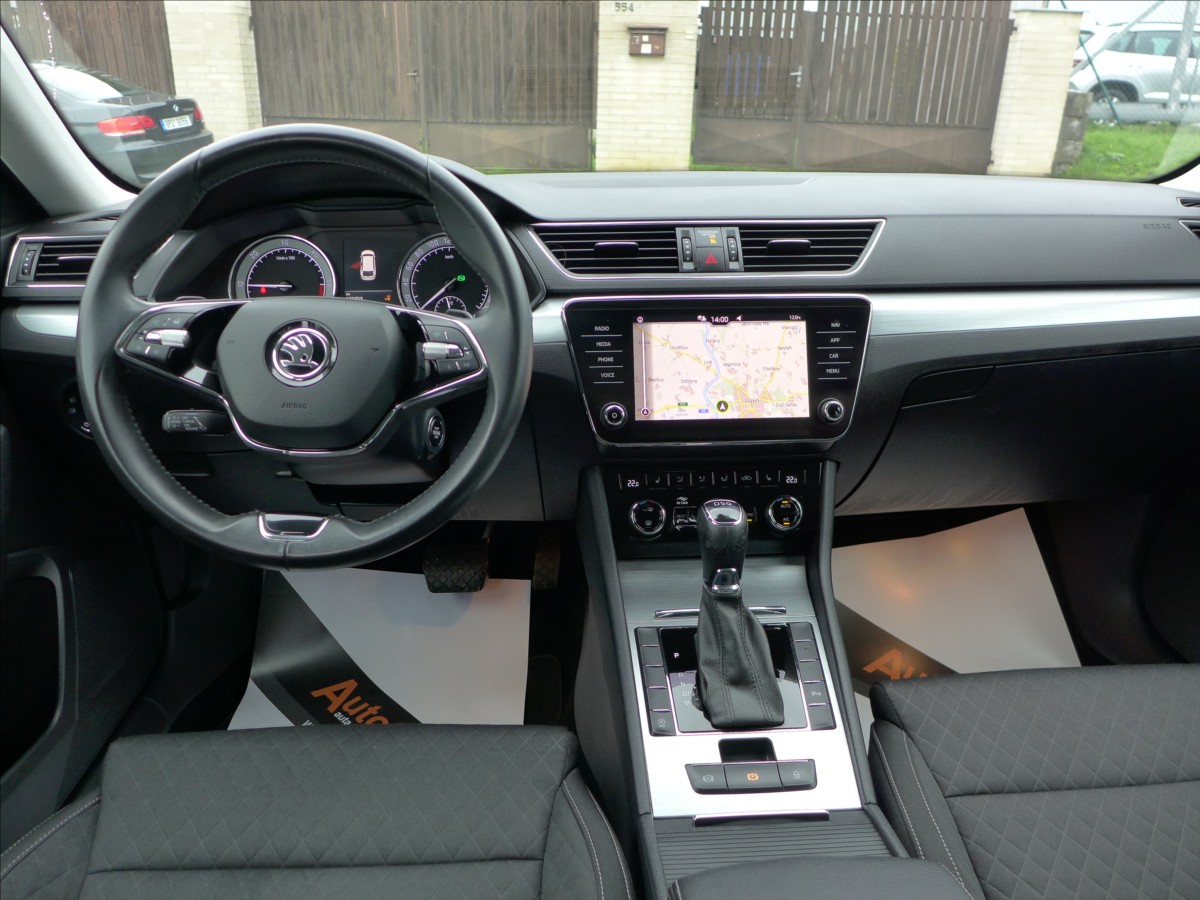 Škoda Superb