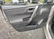 Toyota Auris 12