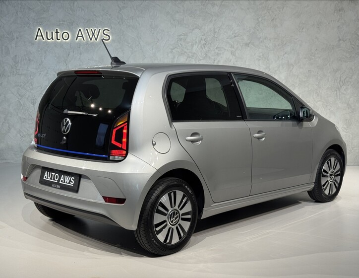 Volkswagen e-up! 9