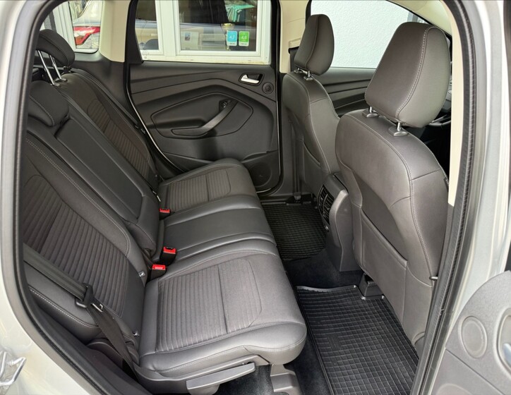 Ford Kuga 23