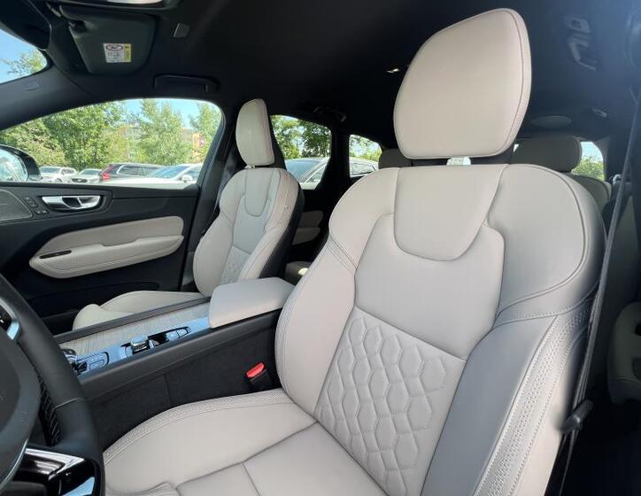 Volvo XC60 12