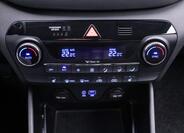 Hyundai Tucson 24