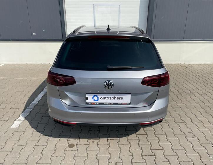 Volkswagen Passat 9