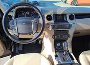 Land Rover Discovery 9