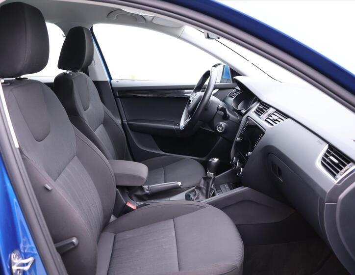 Škoda Octavia 14