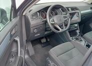 Volkswagen Tiguan 5
