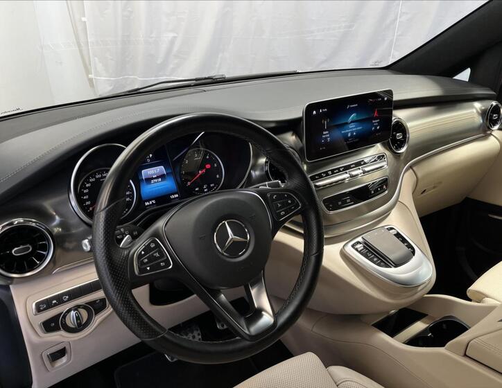 Mercedes-Benz Třídy V 9
