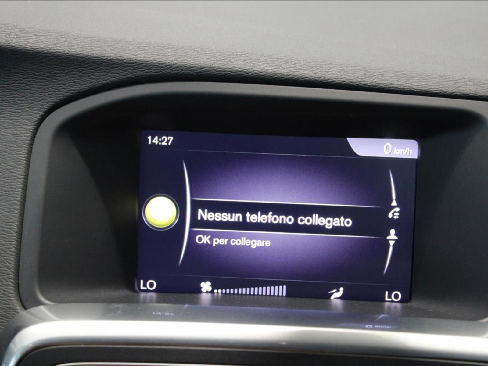 Volvo V60 32