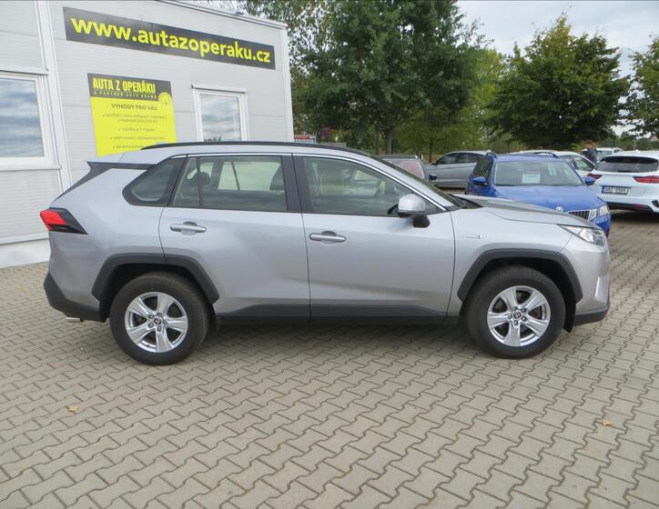 Toyota RAV4 9