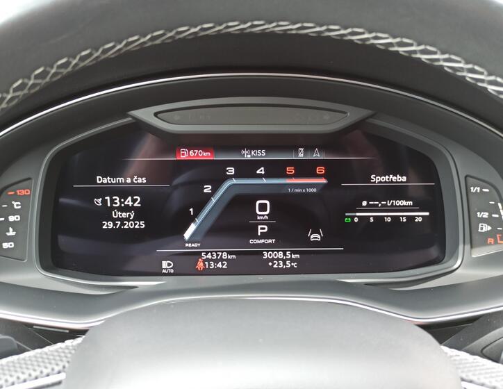 Audi Q8 19