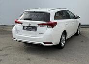 Toyota Auris 6